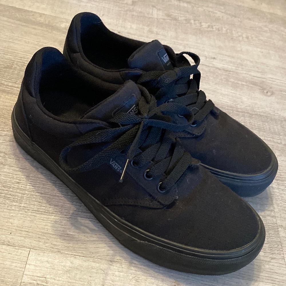 all black vans